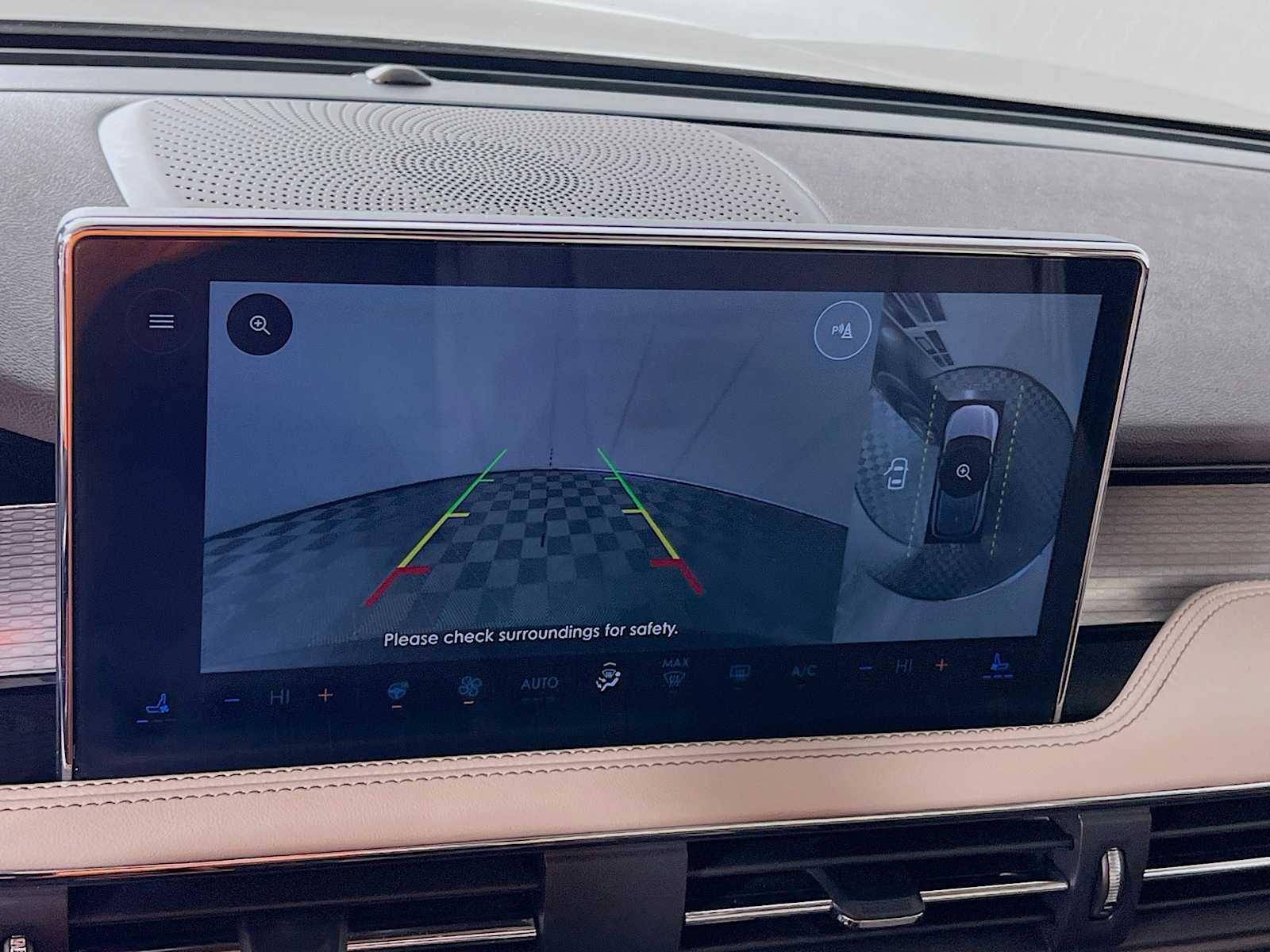 2023 Lincoln Corsair Standard - Photo 14