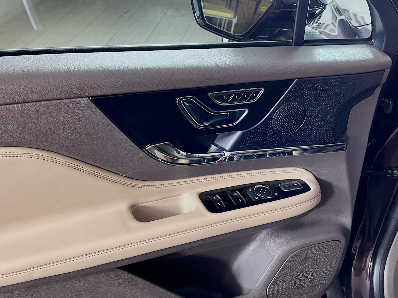 2023 Lincoln Corsair Standard - Photo 31