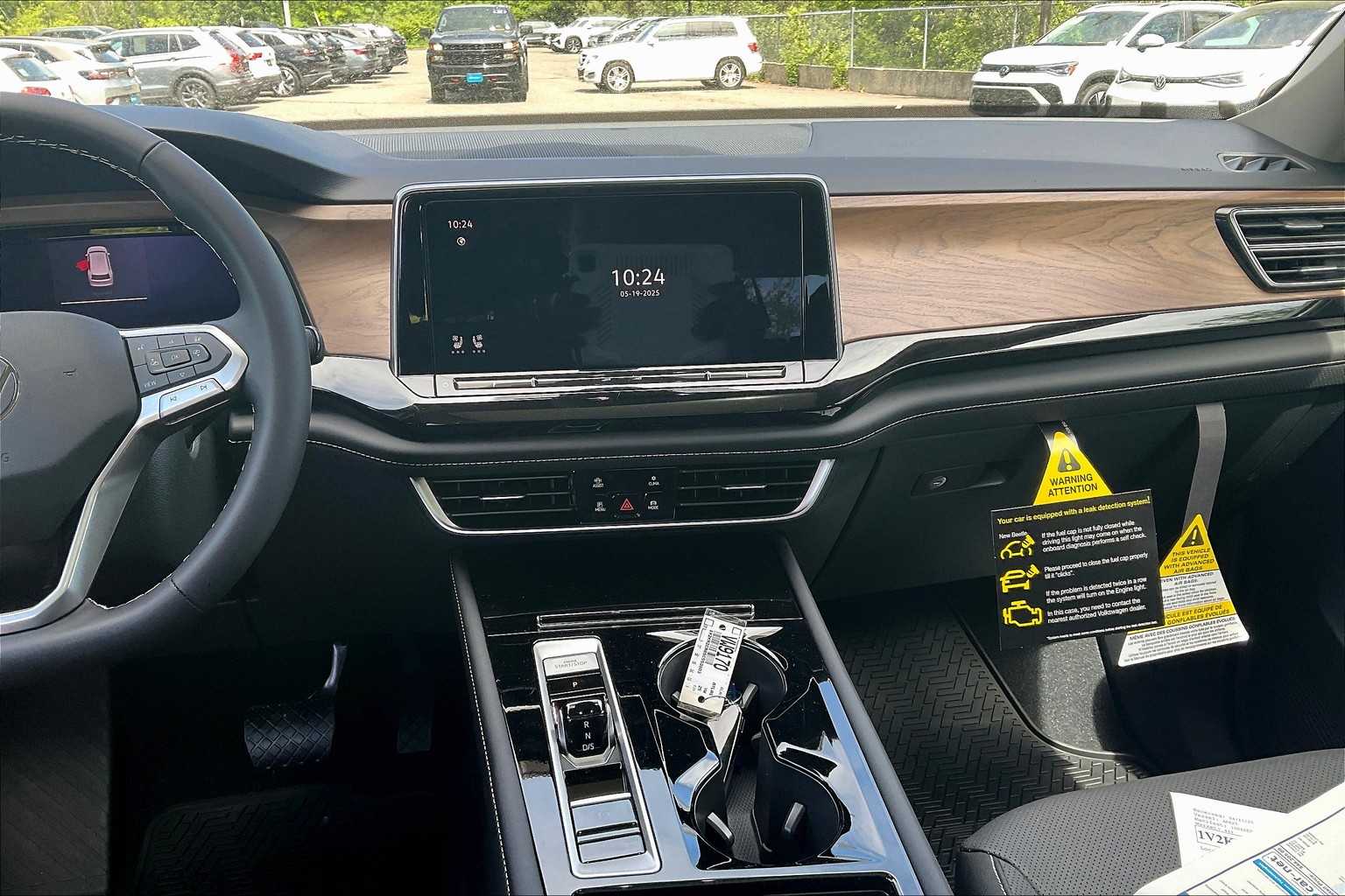 2025 Volkswagen Atlas 2.0T SE w/Technology - Photo 13