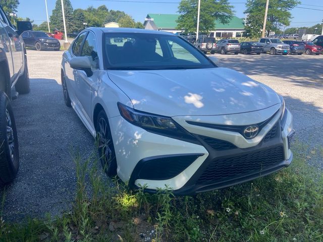 2023 Toyota Camry SE - Photo 1
