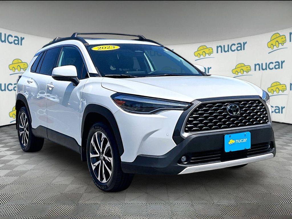 2023 Toyota Corolla Cross XLE