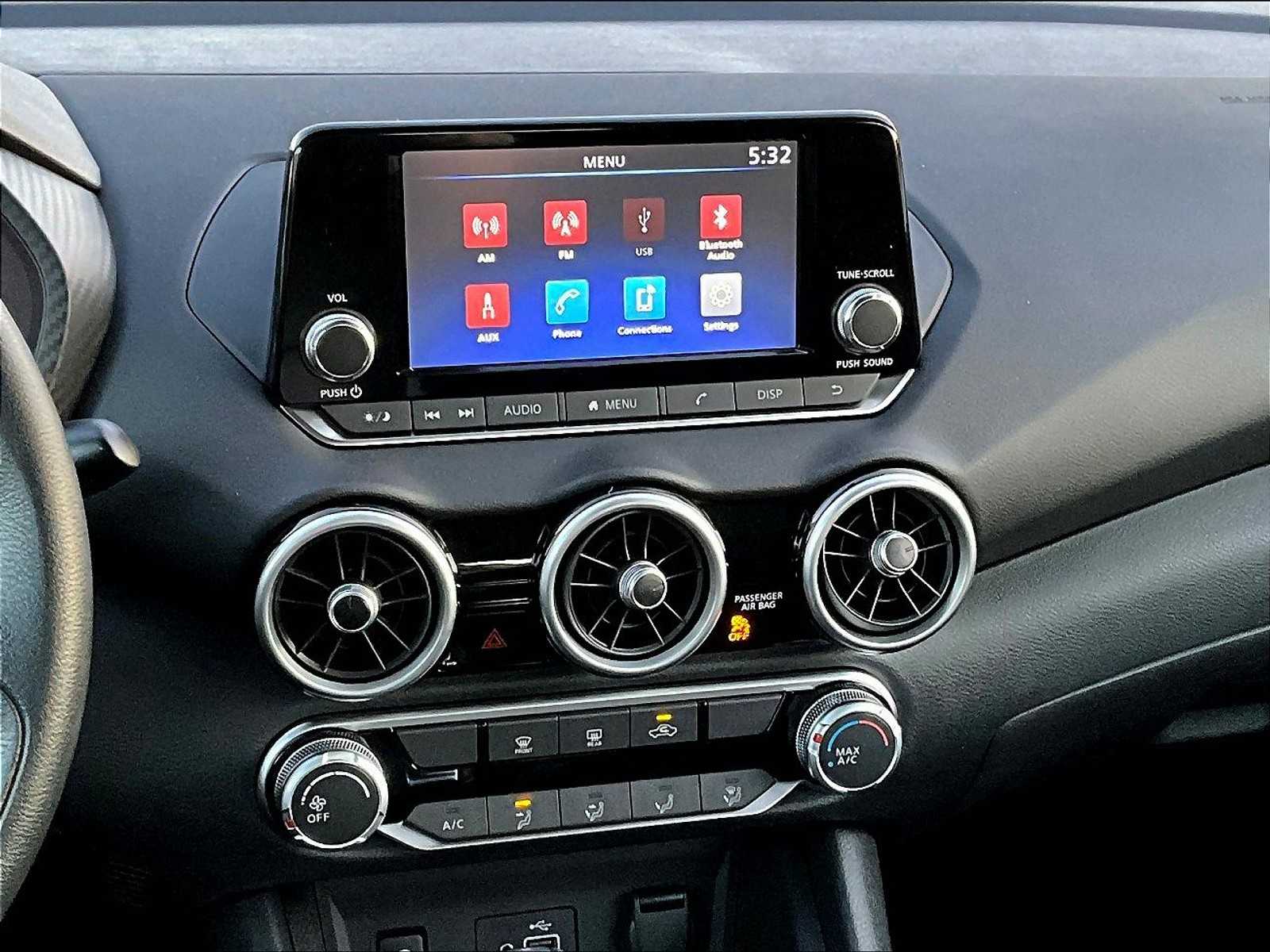 2025 Nissan Sentra S - Photo 13
