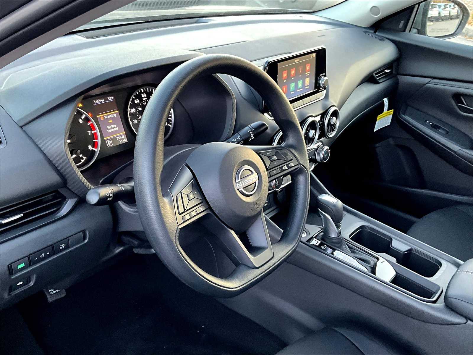2025 Nissan Sentra S - Photo 9