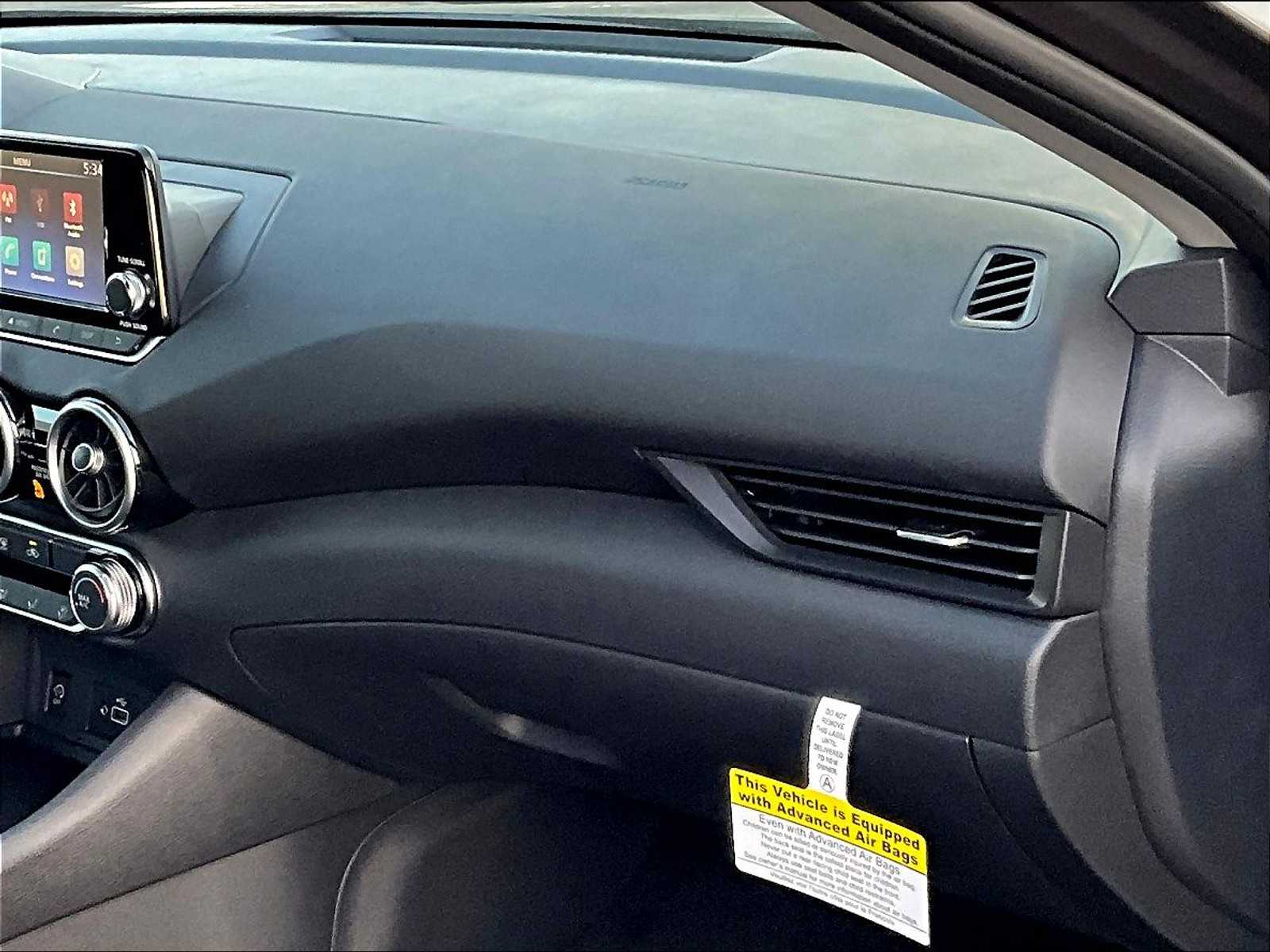 2025 Nissan Sentra S - Photo 10