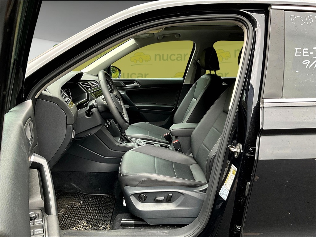 2021 Volkswagen Tiguan 2.0T SEL - Photo 11