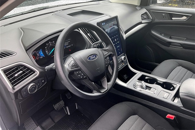 2022 Ford Edge SE - Photo 14