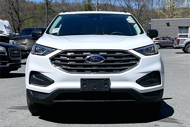 2022 Ford Edge SE - Photo 2