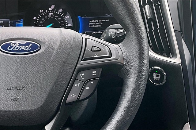 2022 Ford Edge SE - Photo 24