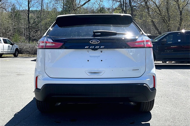 2022 Ford Edge SE - Photo 5