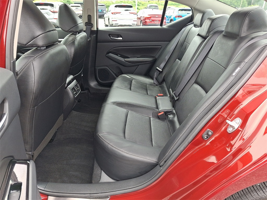 2024 Nissan Altima 2.5 SL - Photo 11