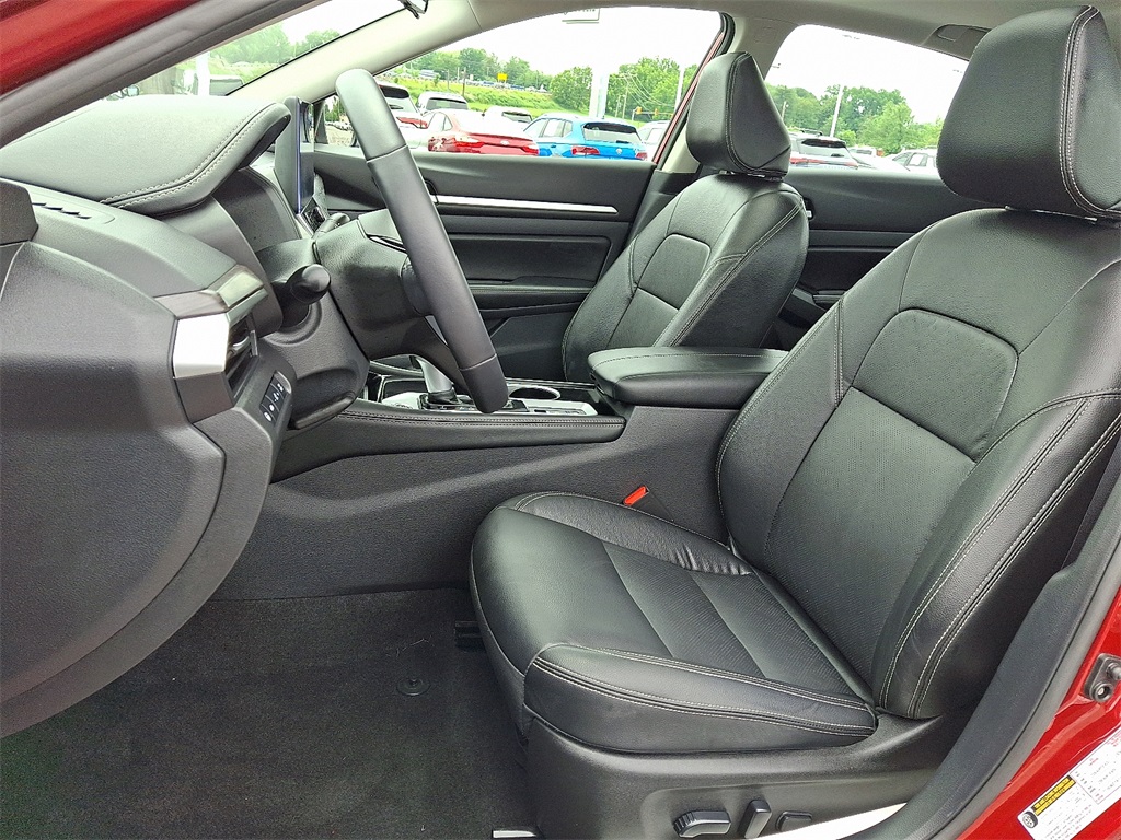 2024 Nissan Altima 2.5 SL - Photo 14
