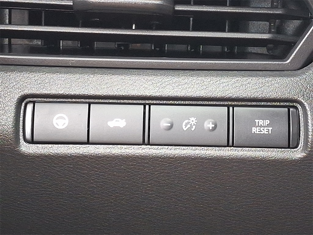 2024 Nissan Altima 2.5 SL - Photo 25