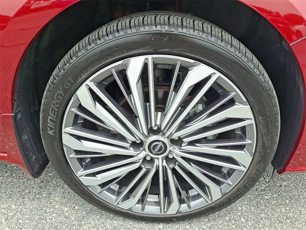 2024 Nissan Altima 2.5 SL - Photo 9