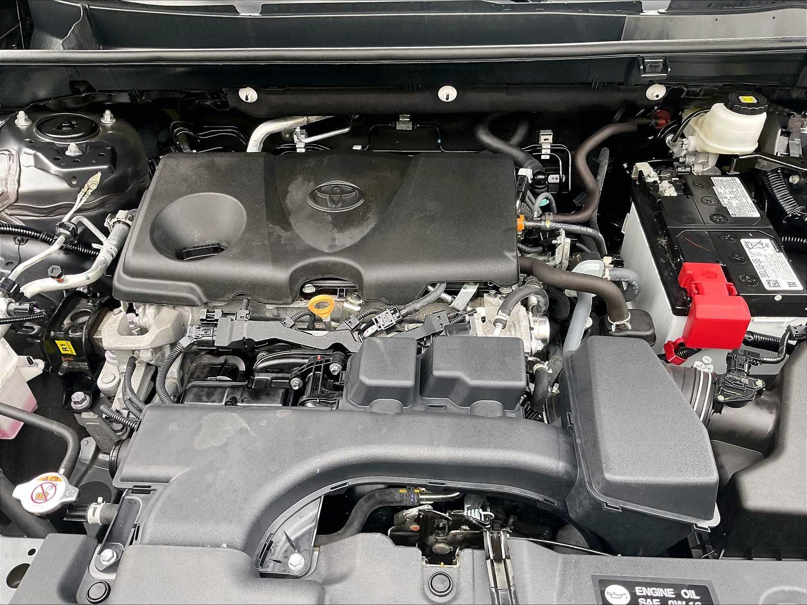 2024 Toyota RAV4 XLE - Photo 34