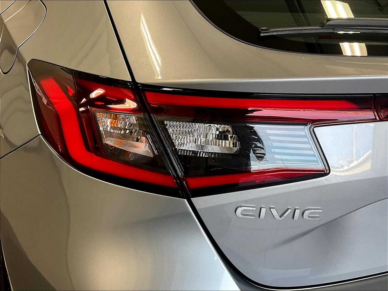 2024 Honda Civic Hatchback Sport - Photo 32