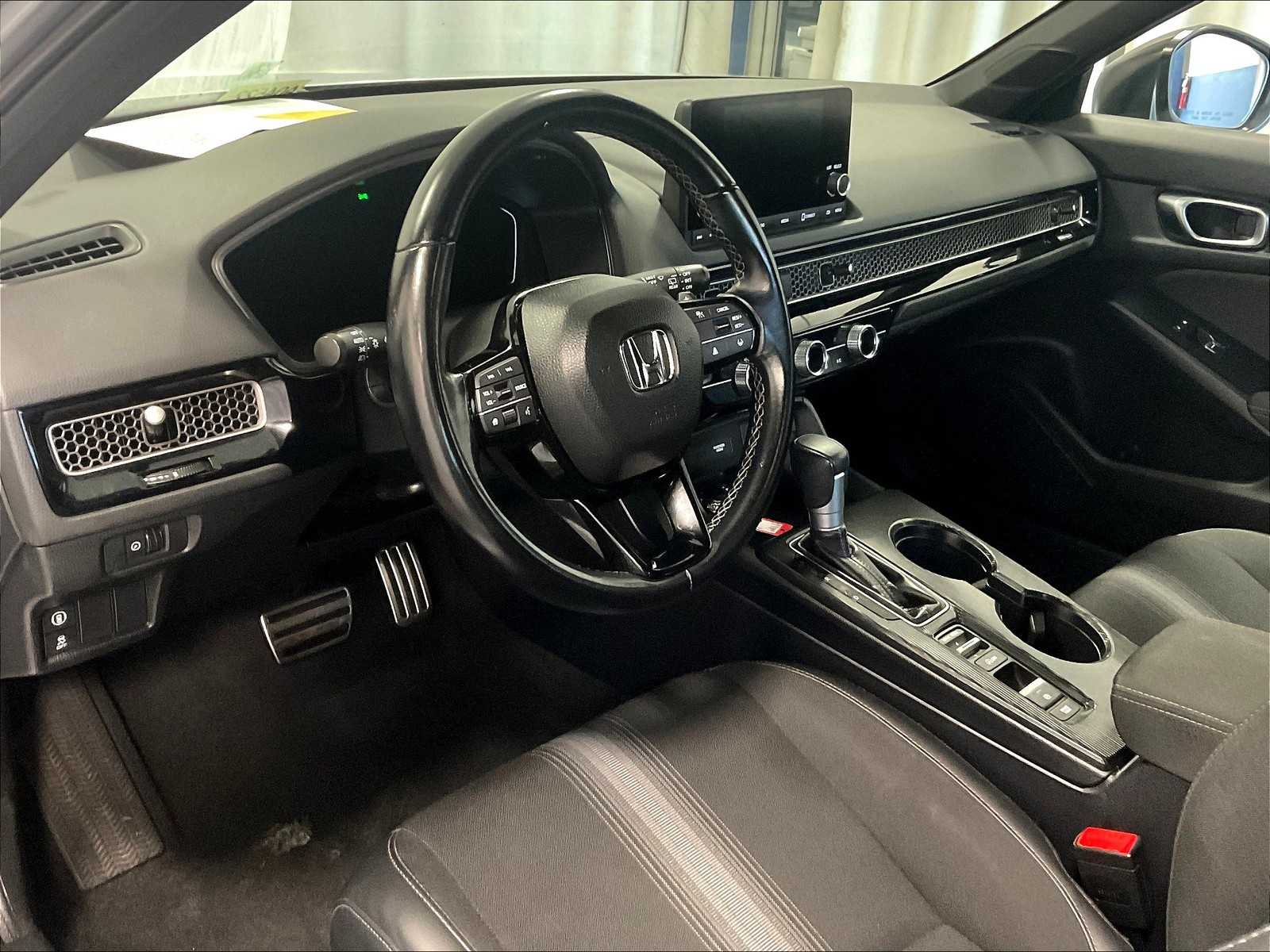 2024 Honda Civic Hatchback Sport - Photo 8