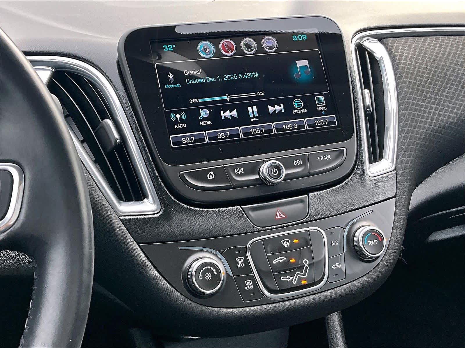 2016 Chevrolet Malibu LT - Photo 17