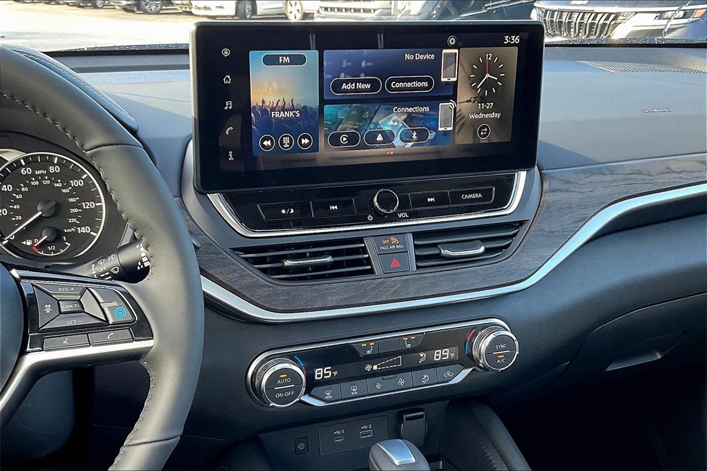 2025 Nissan Altima 2.5 SV - Photo 13