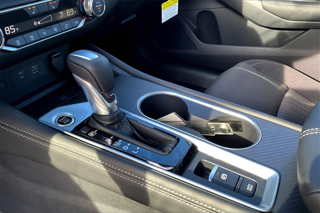 2025 Nissan Altima 2.5 SV - Photo 14