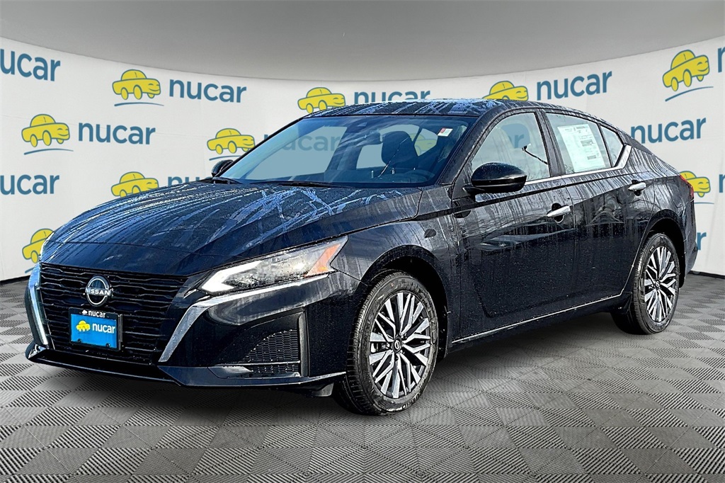 2025 Nissan Altima 2.5 SV - Photo 4