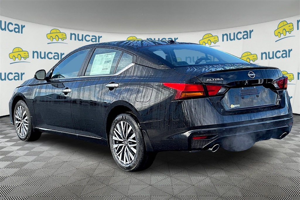 2025 Nissan Altima 2.5 SV - Photo 5