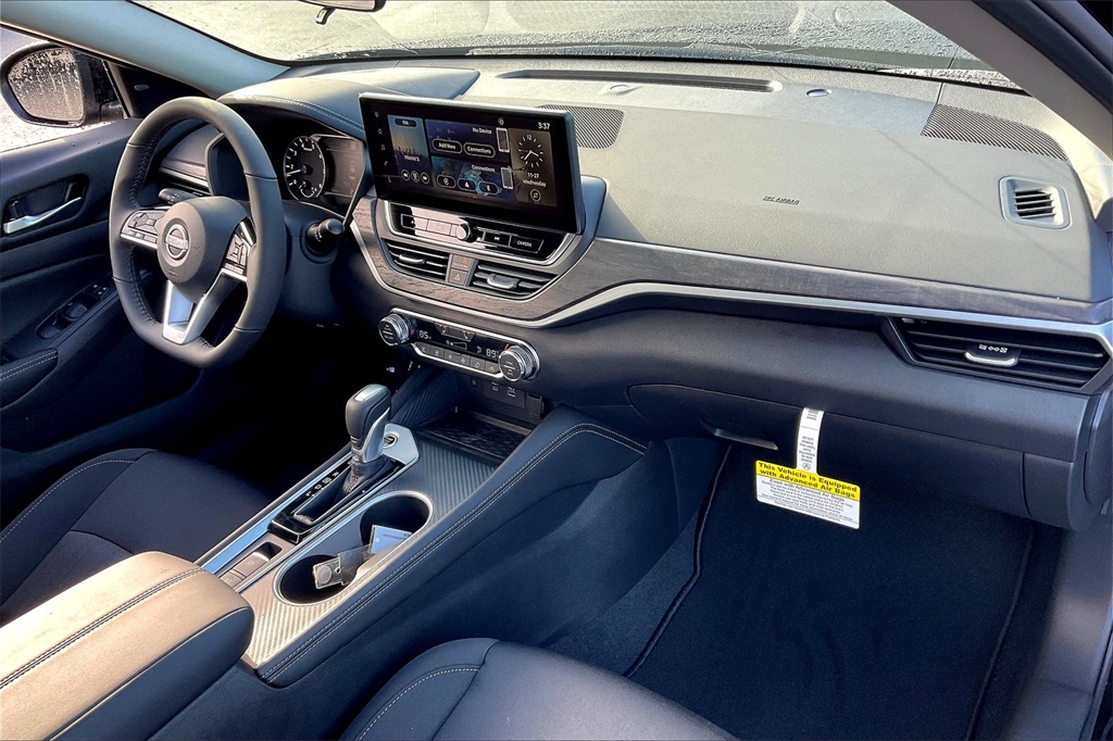 2025 Nissan Altima 2.5 SV - Photo 10
