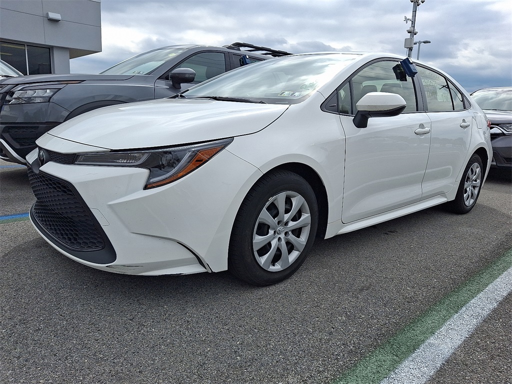 2022 Toyota Corolla LE - Photo 3