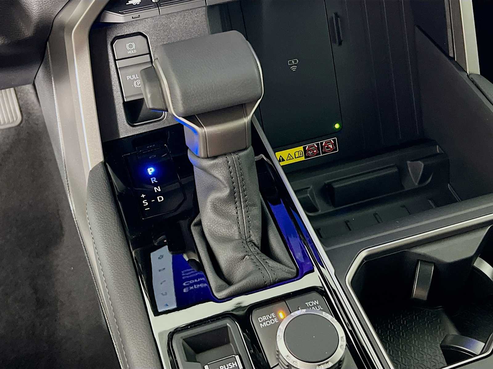 2025 Toyota Tundra Limited Hybrid - Photo 11