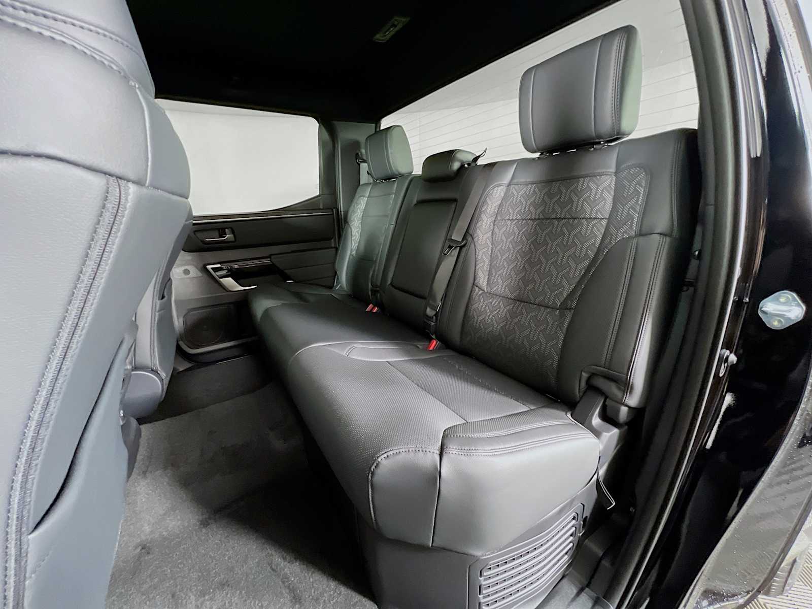 2025 Toyota Tundra Limited Hybrid - Photo 13