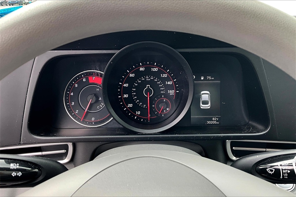 2022 Hyundai Elantra SEL - Photo 24