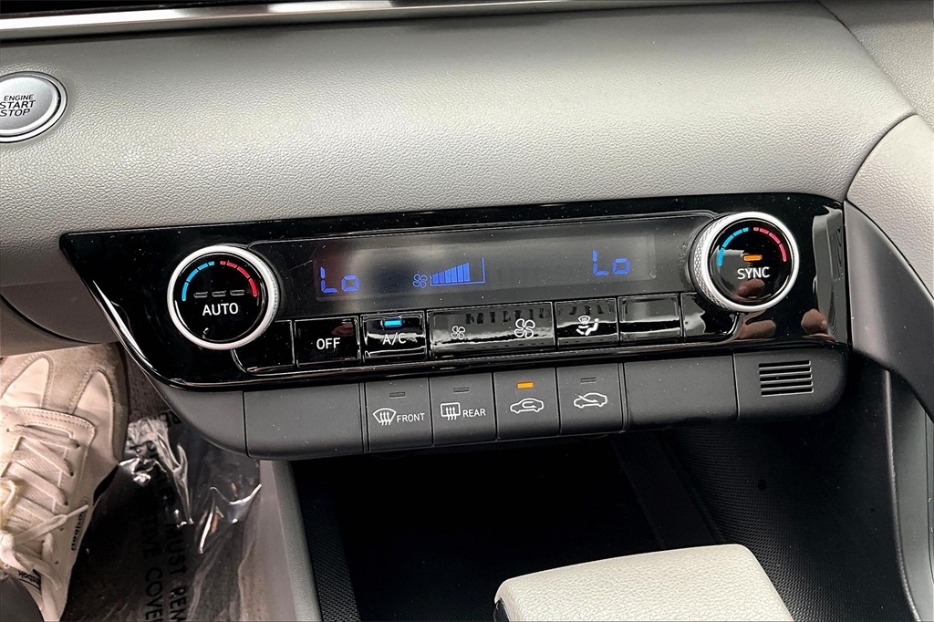 2022 Hyundai Elantra SEL - Photo 25