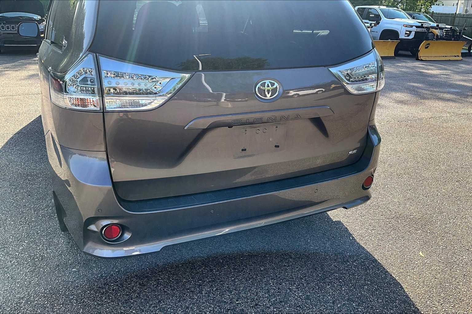 2020 Toyota Sienna SE - Photo 7