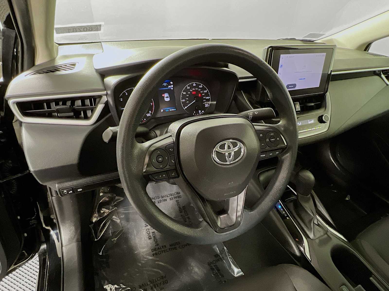 2024 Toyota Corolla LE - Photo 11