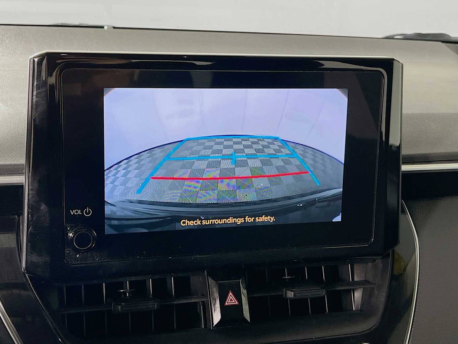 2024 Toyota Corolla LE - Photo 13