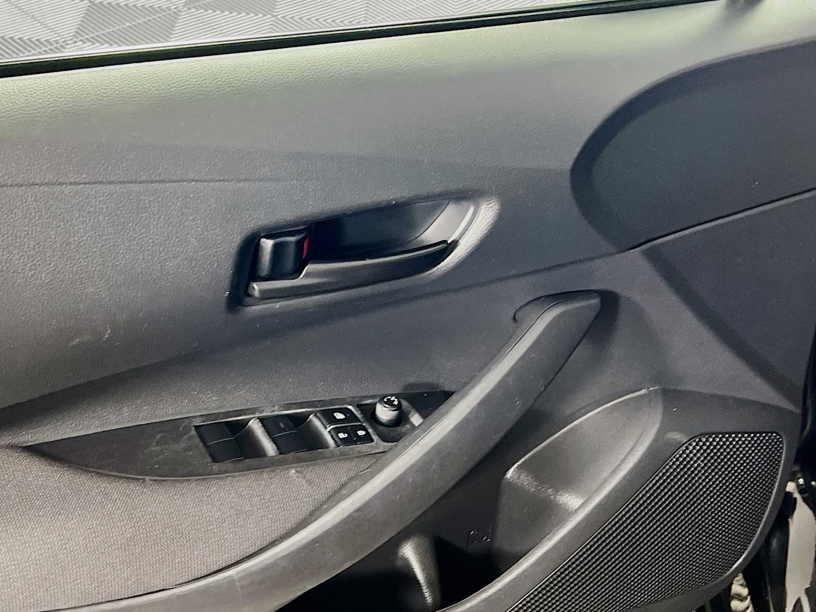 2024 Toyota Corolla LE - Photo 17