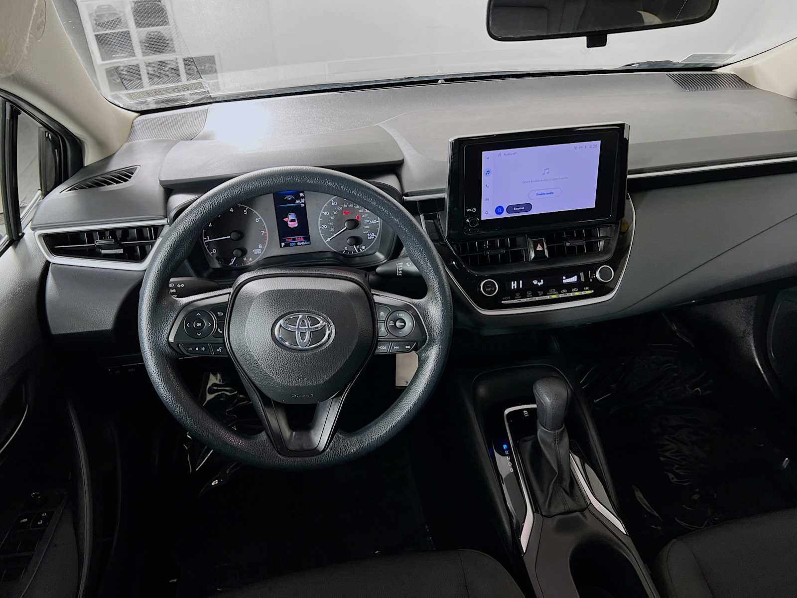 2024 Toyota Corolla LE - Photo 21