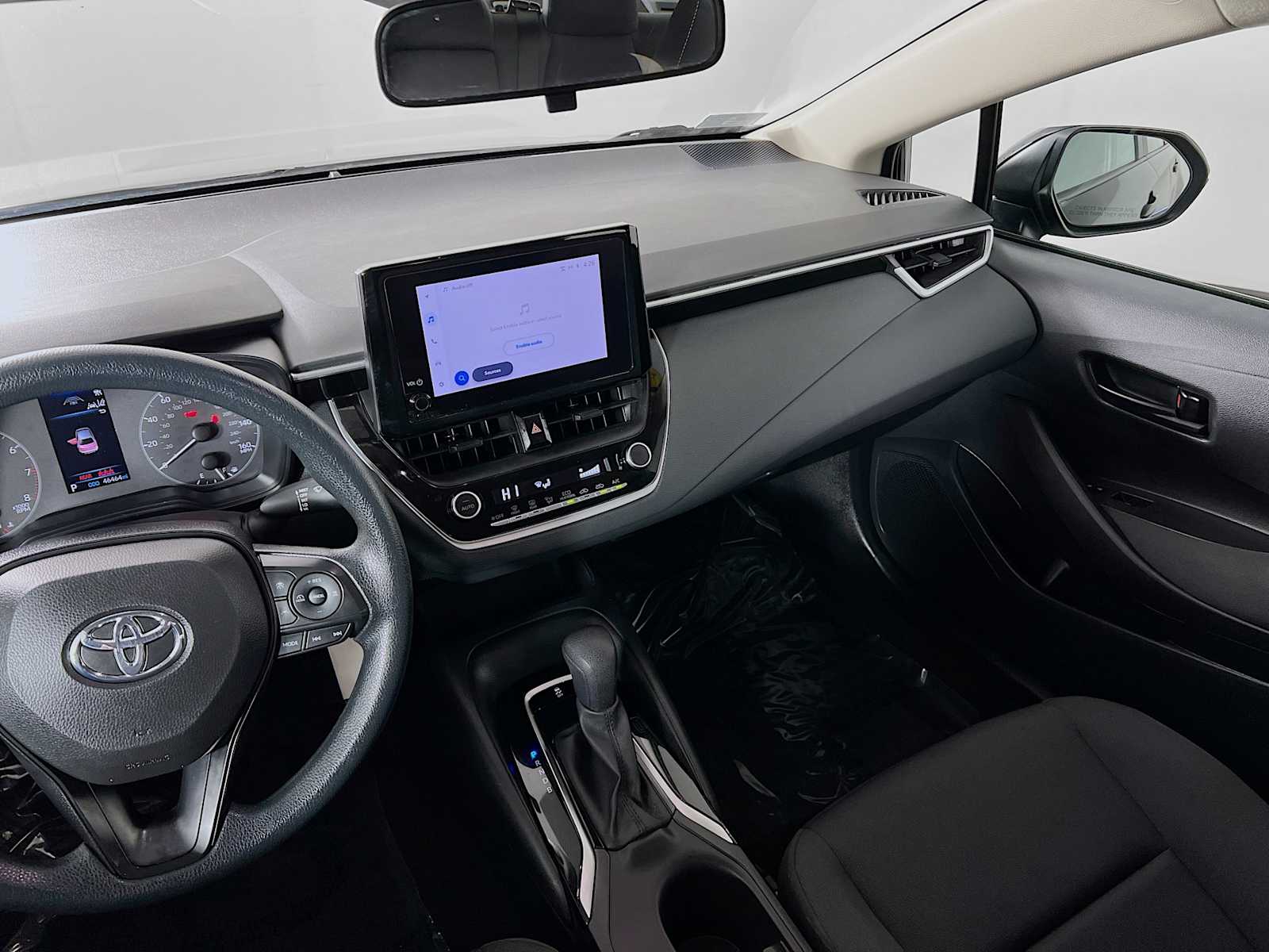 2024 Toyota Corolla LE - Photo 22