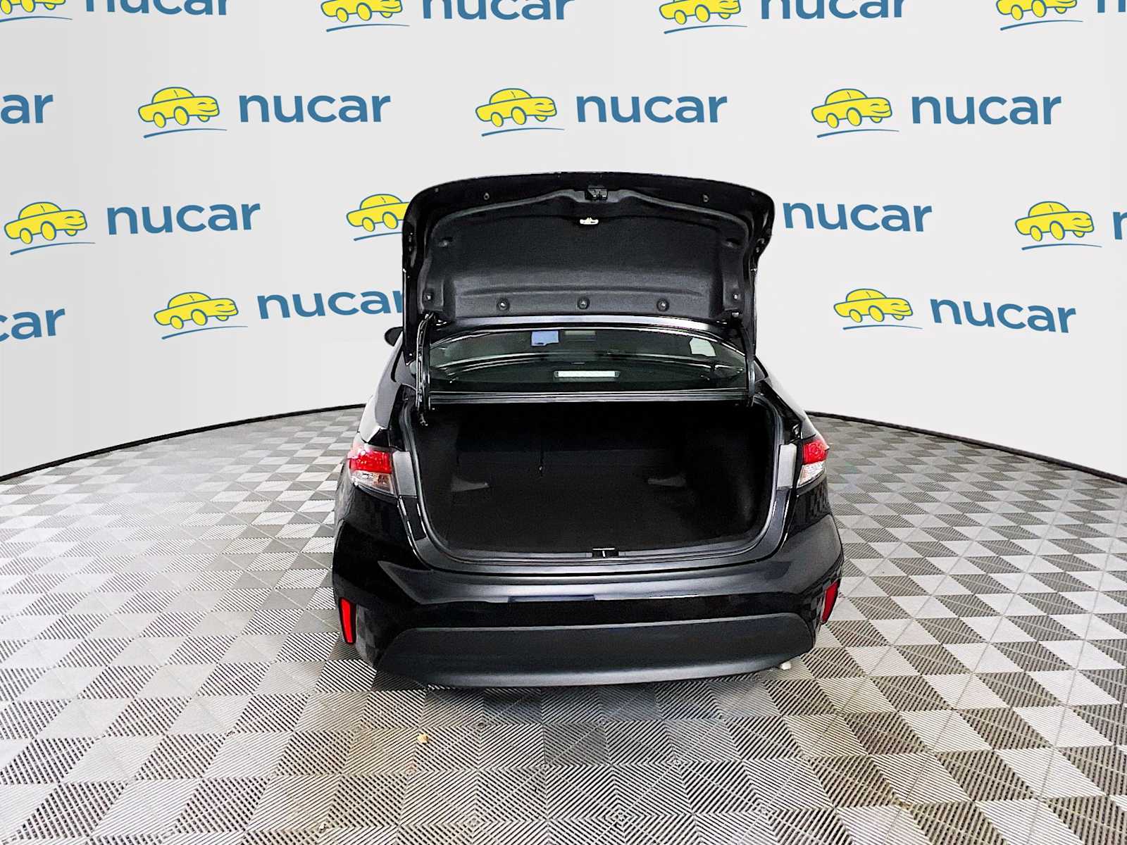 2024 Toyota Corolla LE - Photo 24