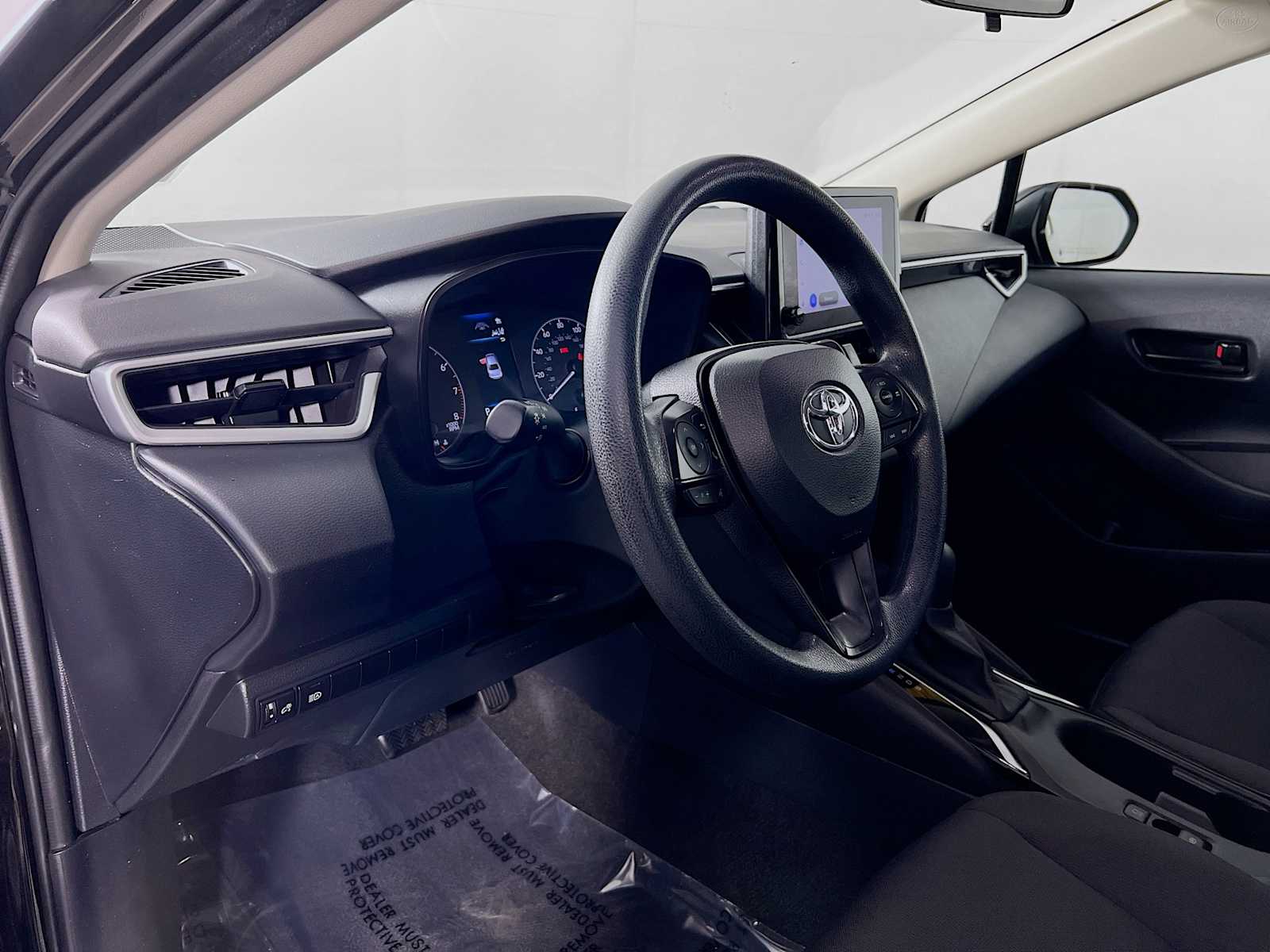 2024 Toyota Corolla LE - Photo 9