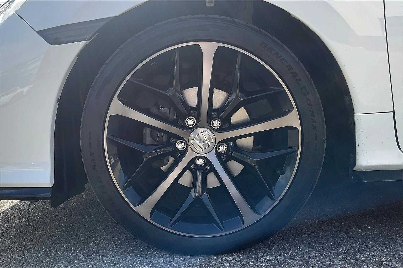2020 Honda Civic Hatchback Sport Touring - Photo 7