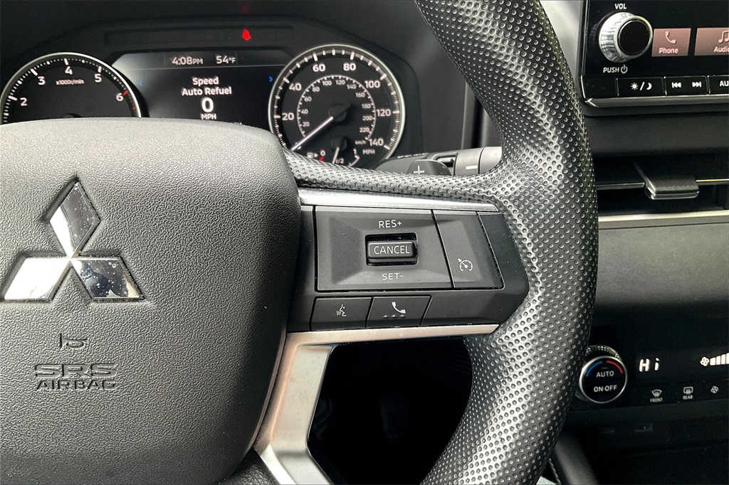 2022 Mitsubishi Outlander ES - Photo 25
