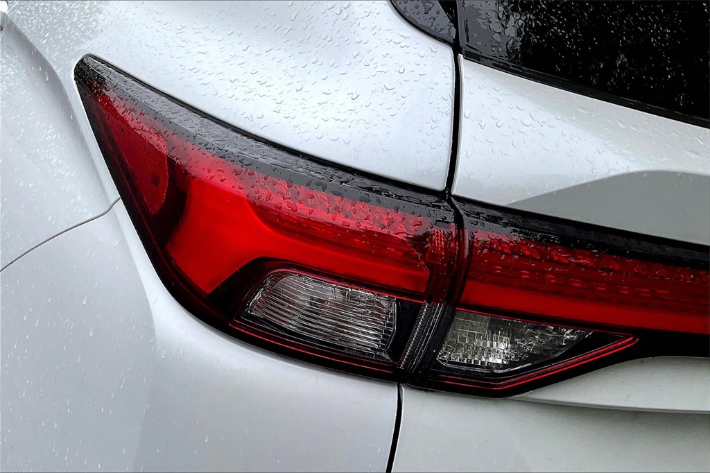2022 Mitsubishi Outlander ES - Photo 32