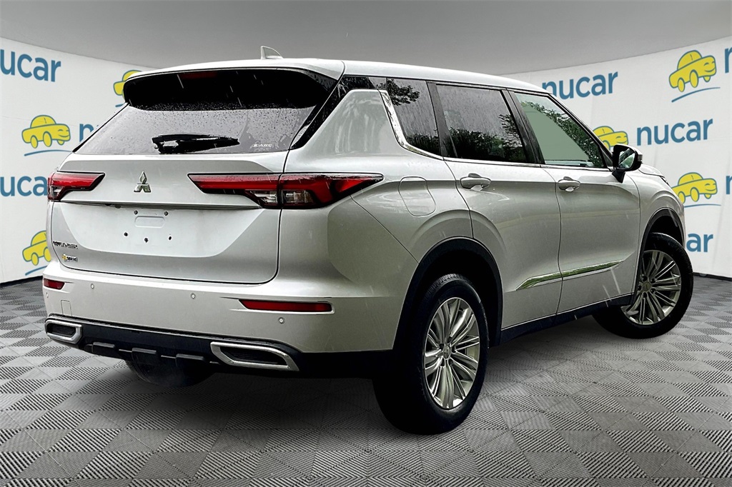 2022 Mitsubishi Outlander ES - Photo 6