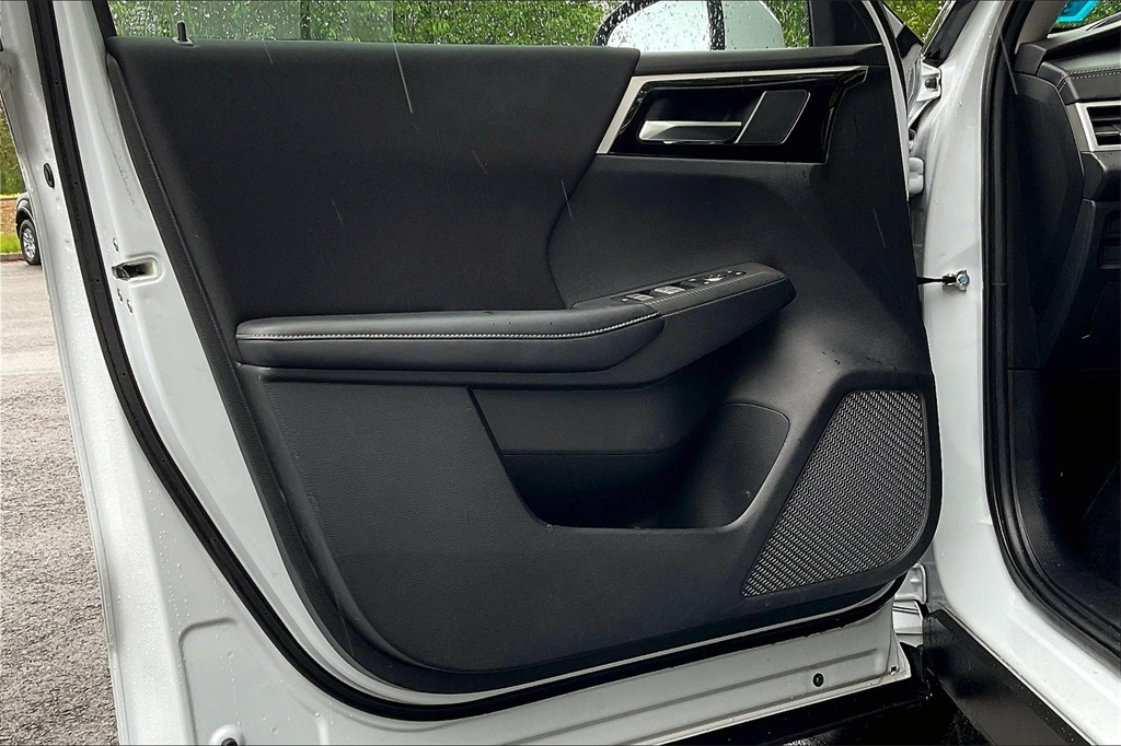 2022 Mitsubishi Outlander ES - Photo 9