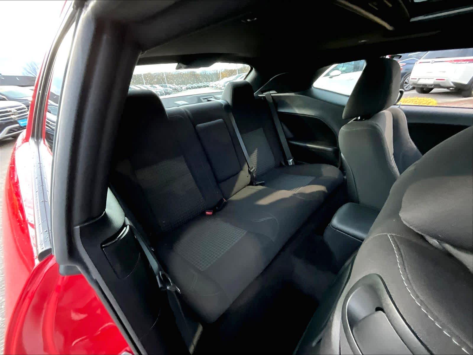 2015 Dodge Challenger R/T - Photo 16