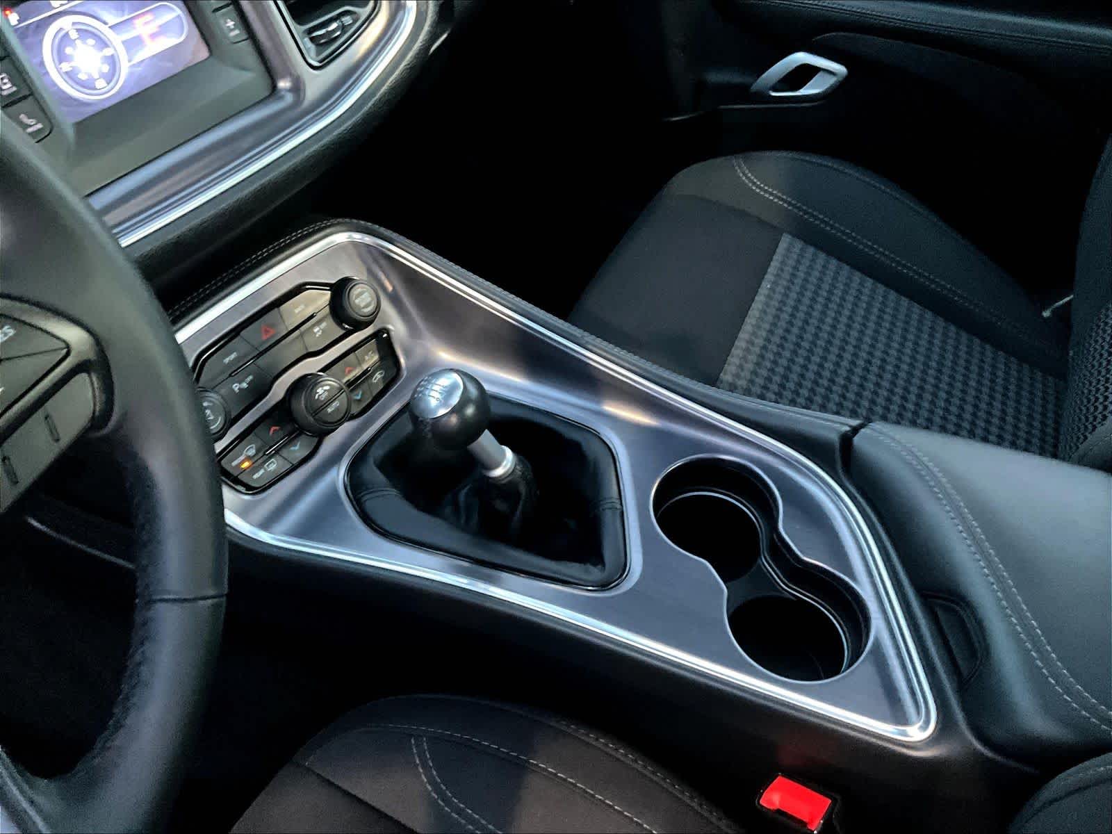 2015 Dodge Challenger R/T - Photo 20