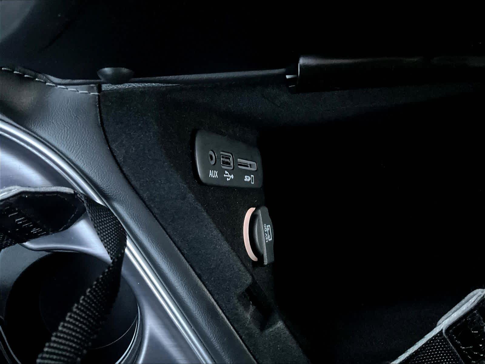 2015 Dodge Challenger R/T - Photo 26