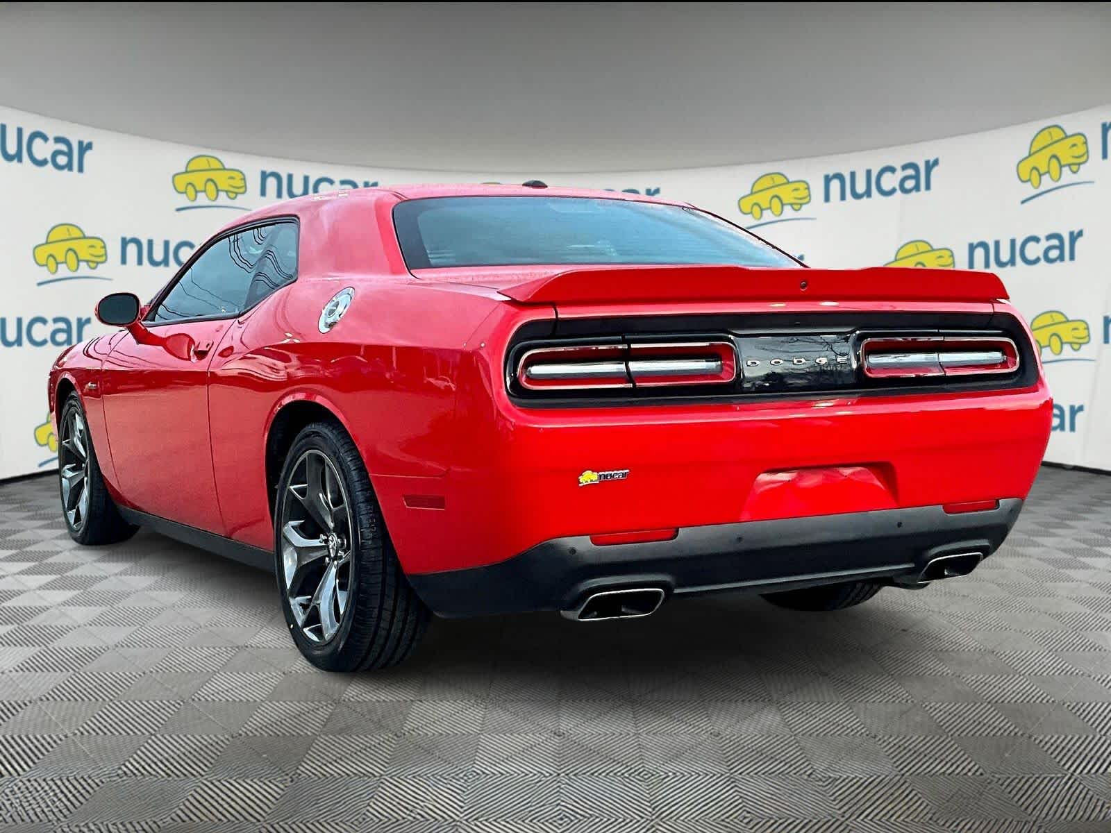 2015 Dodge Challenger R/T - Photo 4