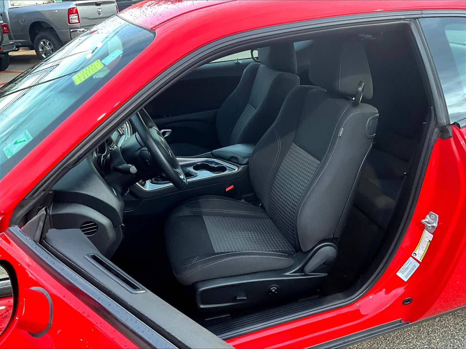 2015 Dodge Challenger R/T - Photo 10