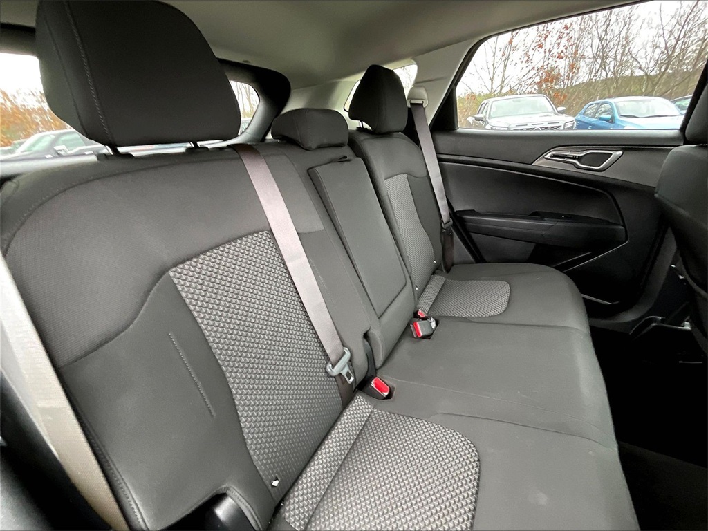 2023 Kia Sportage Hybrid LX - Photo 15